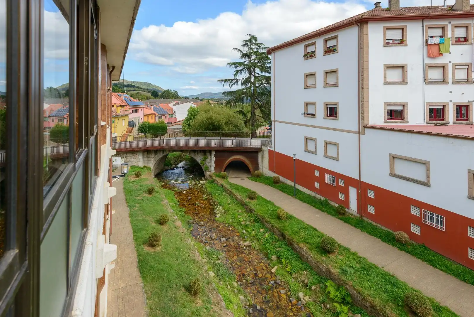 Exterior view of Flat for sale in Salas  with Heating, Furnished and Balcony