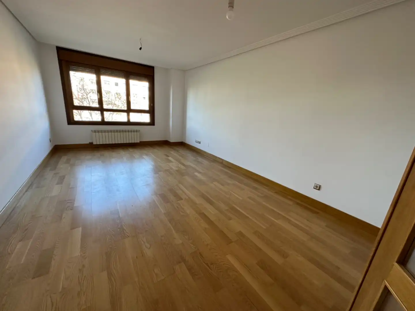 Sala de estar de Piso en venta en Valladolid con Calefacción, Parquet y Trastero