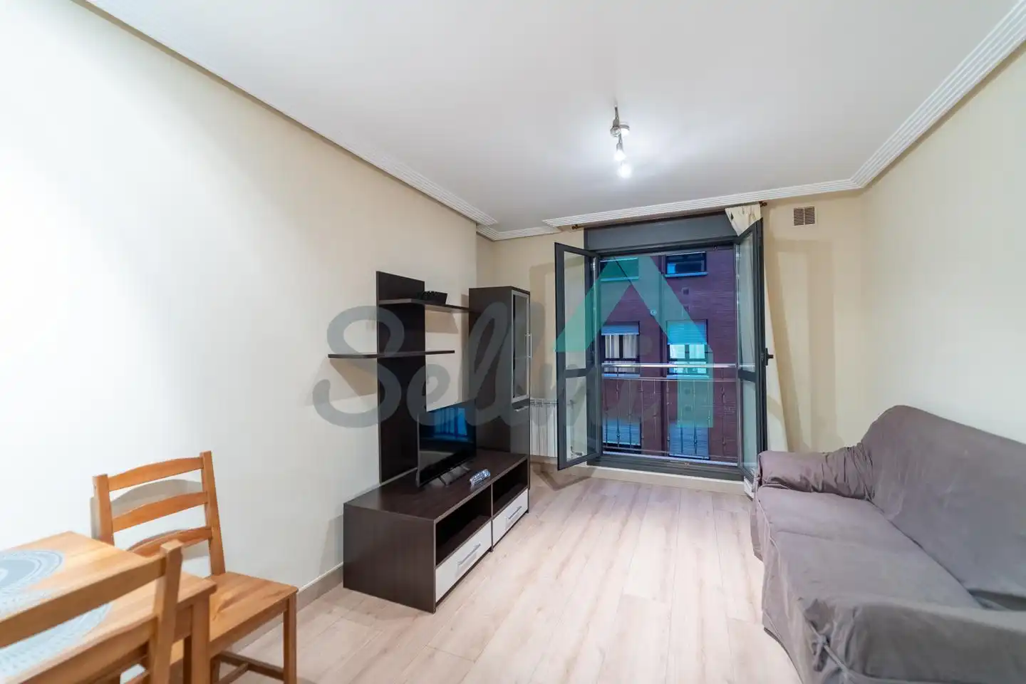 Living room of Flat for rent in San Martín del Rey Aurelio  with Heating, Furnished and Balcony