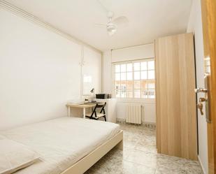 Bedroom of Flat to share in Badalona  with Heating, Washing machine and TV