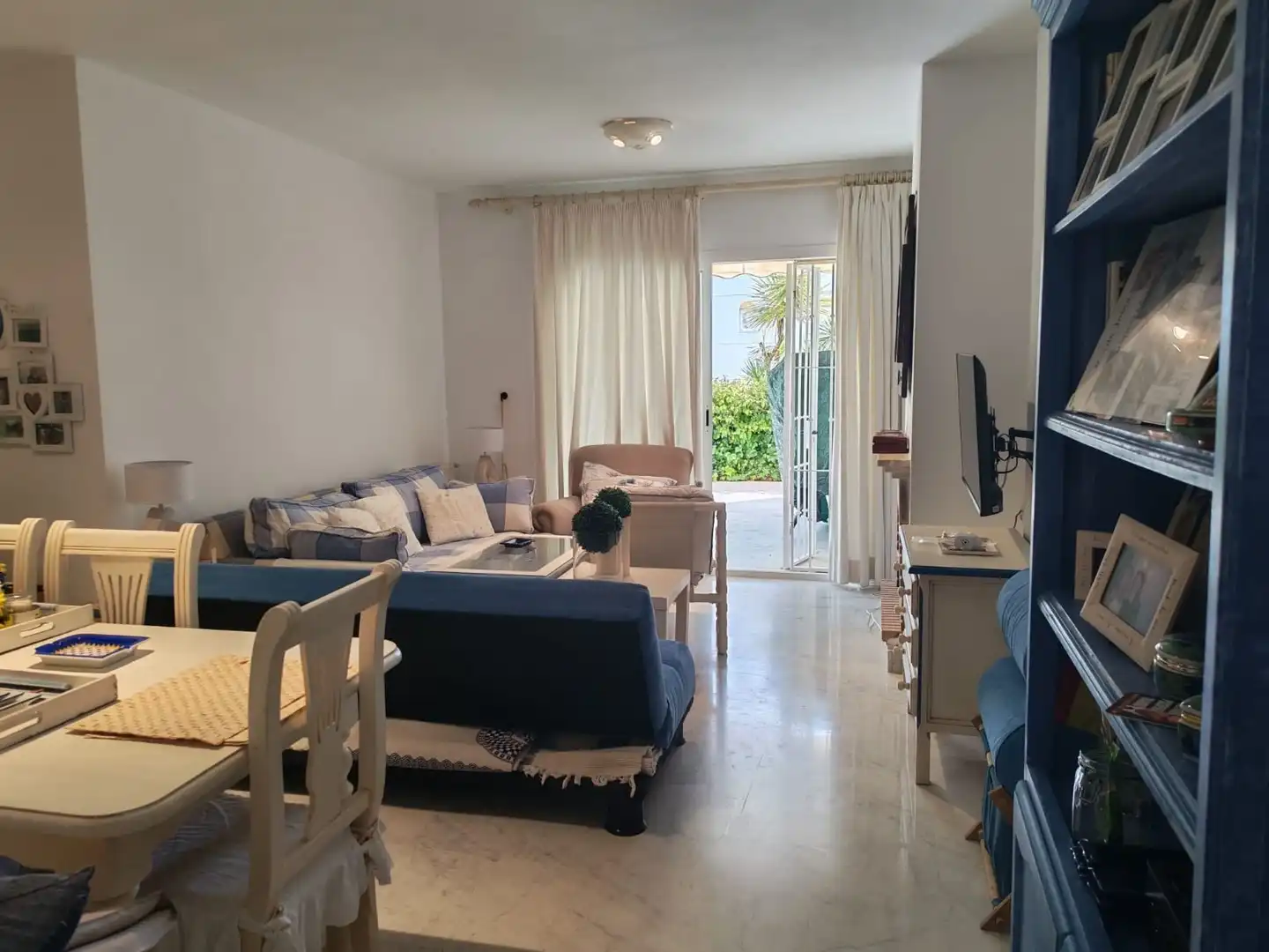 Living room of Apartments for rent in Marbella  with Air Conditioner, Private garden and Furnished