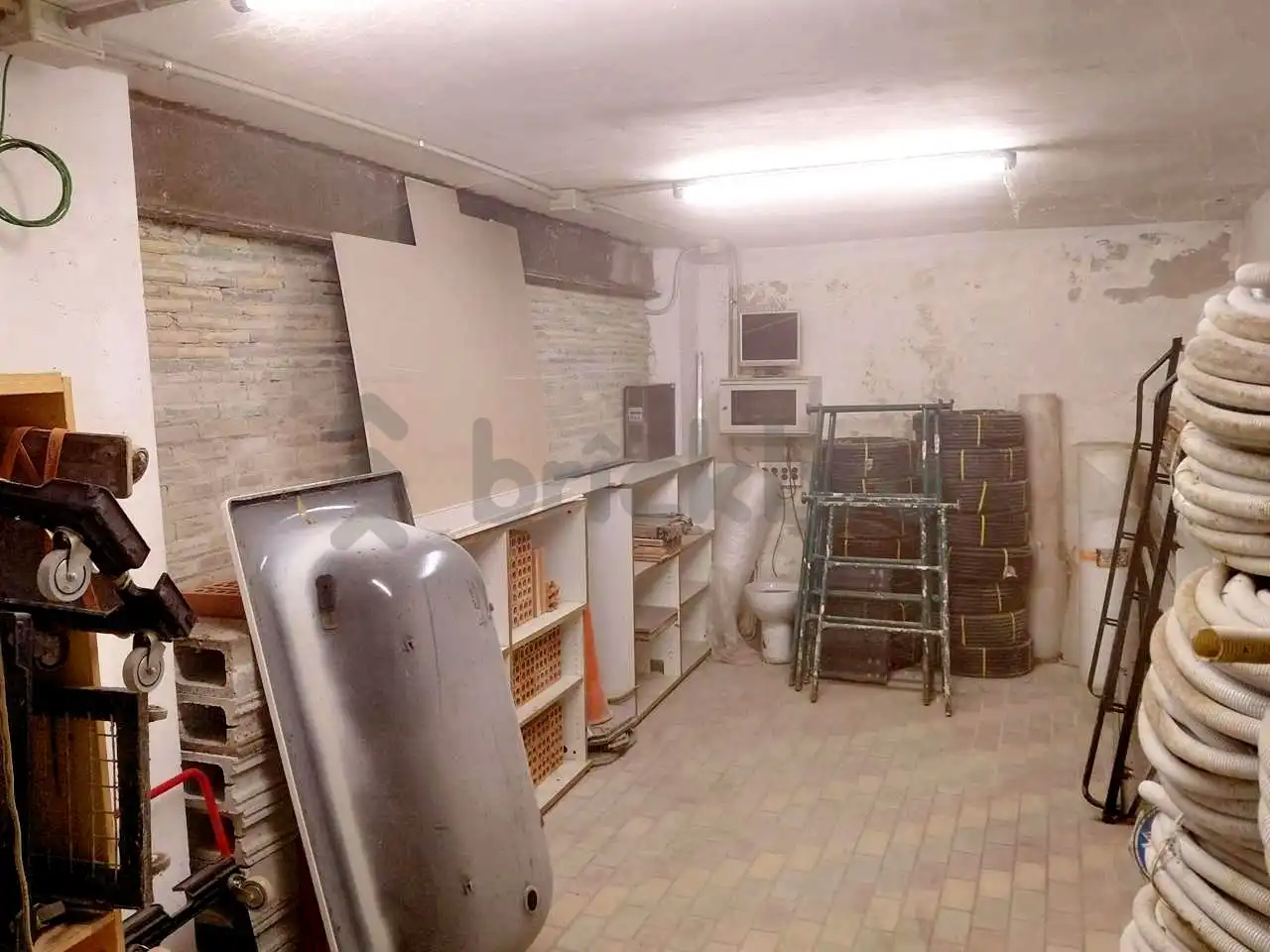 Commercial properties for rent in Esplugues de Llobregat  with Air Conditioner