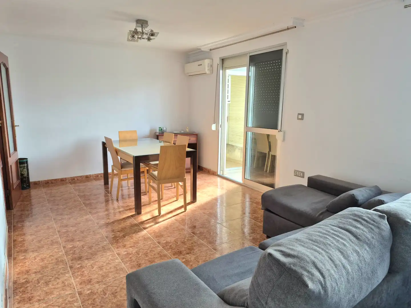 Living room of Flat for sale in Sevilla  with Balcony