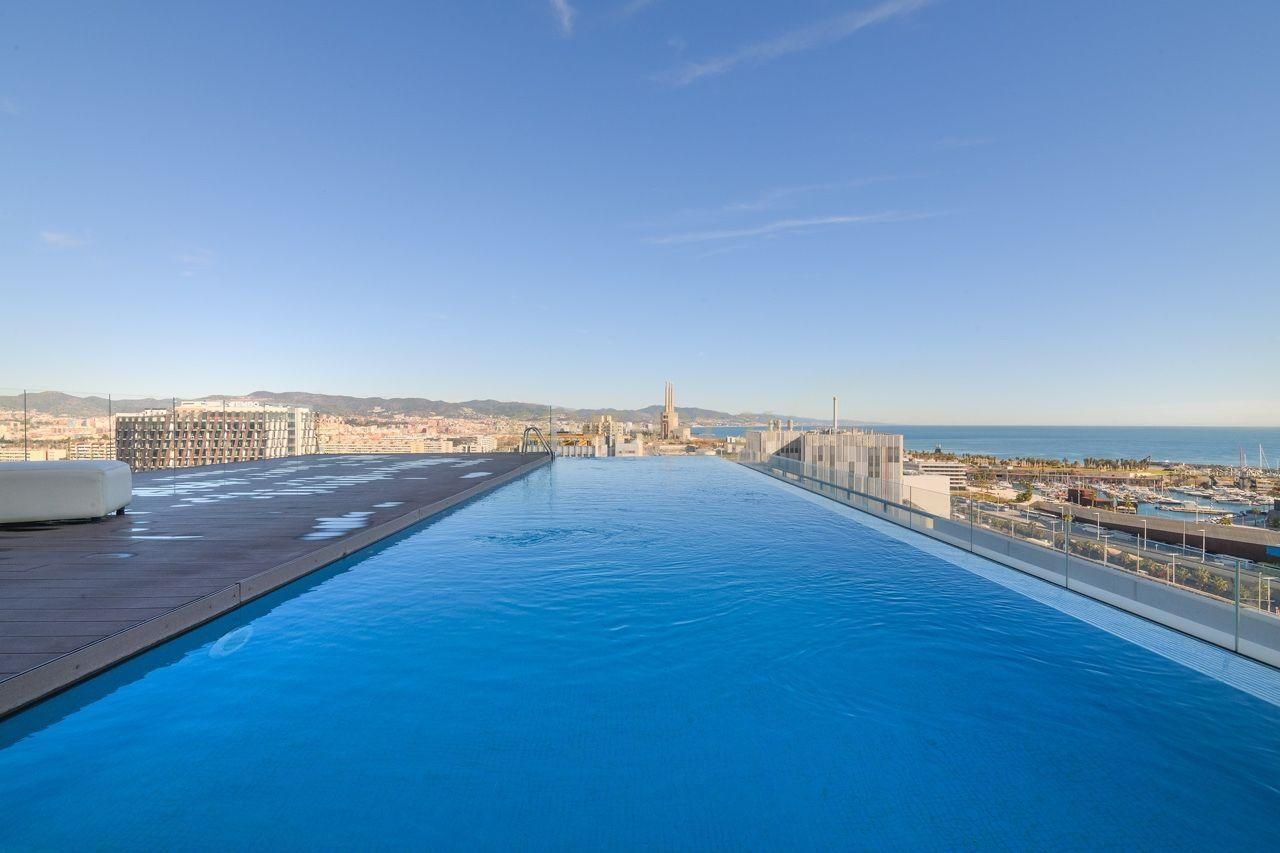 Swimming pool of Apartment for sale in  Barcelona Capital