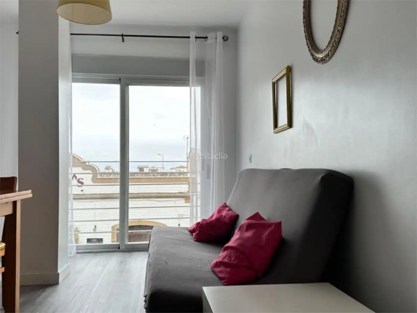 Apartamento con ascensor en venta en Calle Coronel Francisco Valdés 12, imagen 2