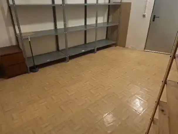 Wohnung zum Verkauf in  Sevilla Capital mit Klimaanlage, Schwimmbad und Balkon