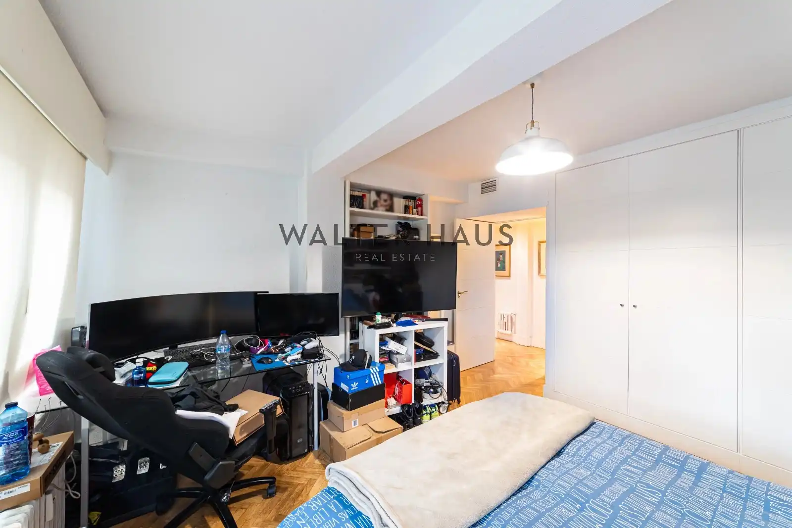 Bedroom of Flat for sale in Madrid  with Air Conditioner, Heating and Terrace