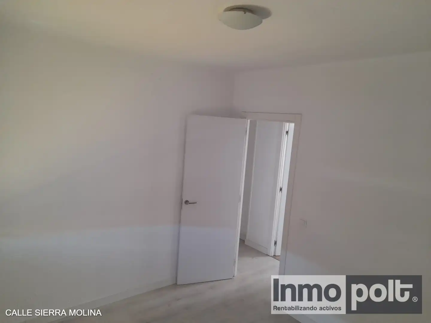 Habitación de Piso en venta en Madrid con Calefacción, Horno y Lavadora