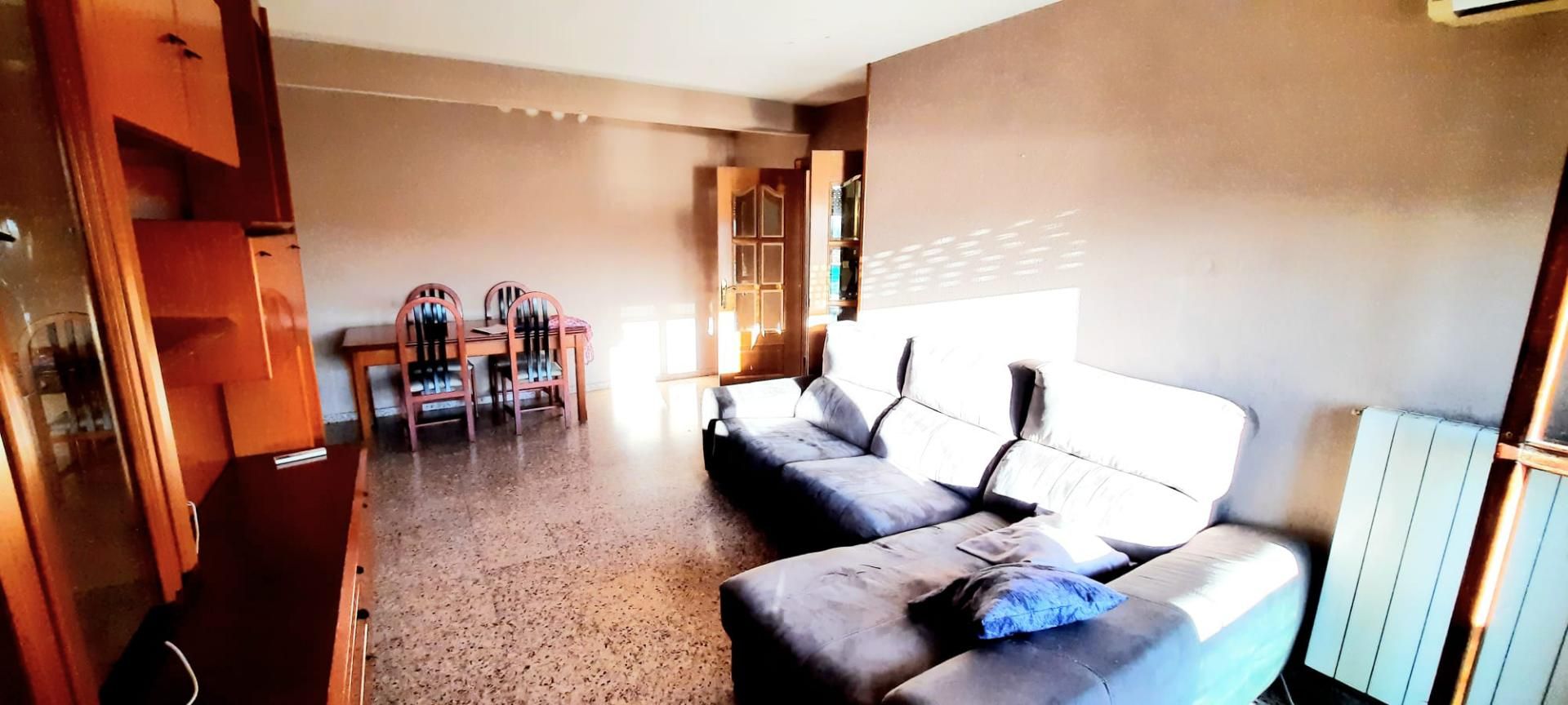 Sala d'estar de Pis en venda en Utebo amb Piscina