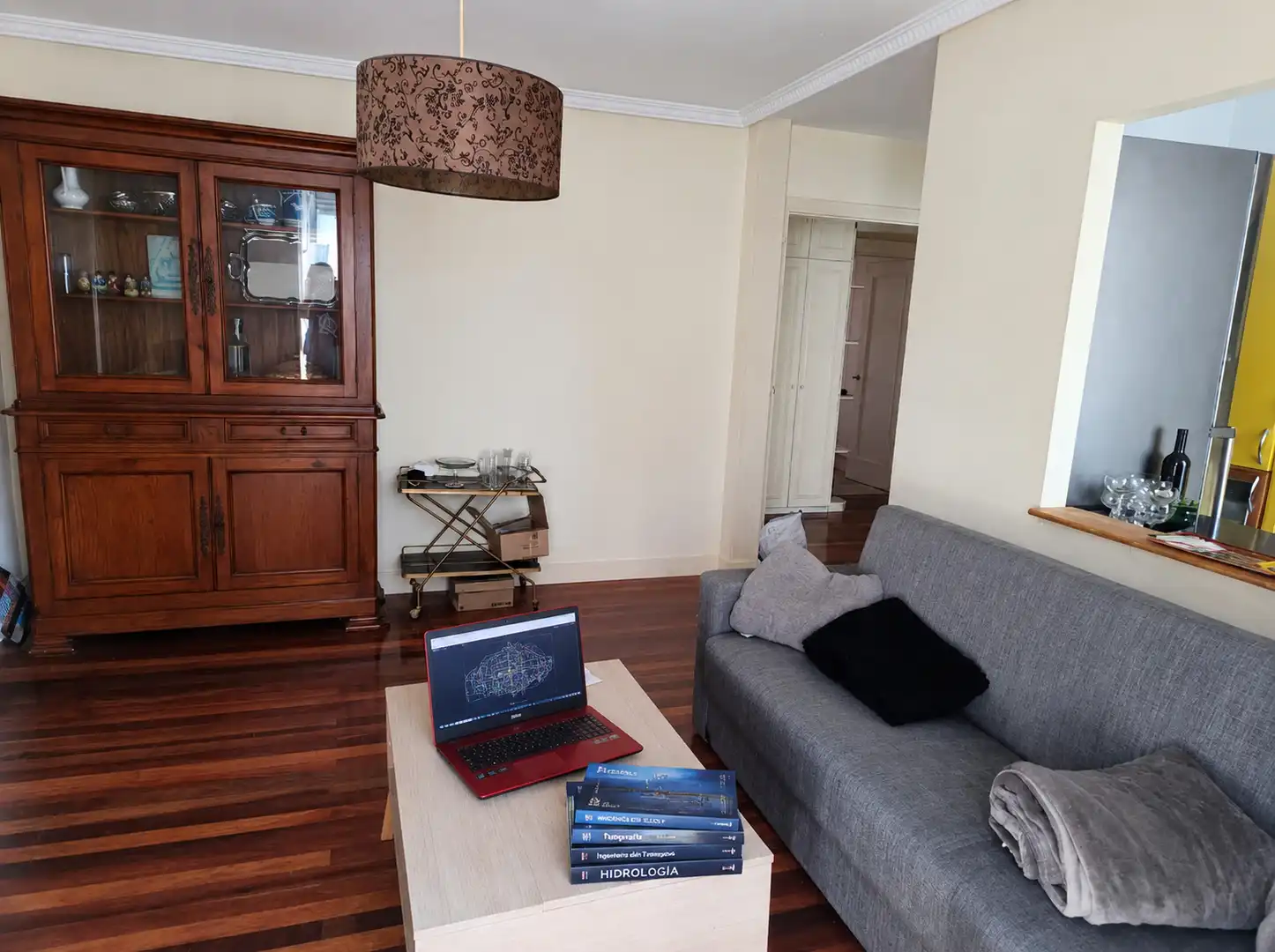 Sala d'estar de Pis de lloguer en Santander amb Calefacció, Terrassa i Moblat