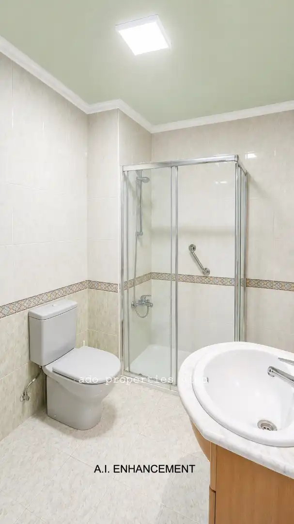 Bathroom of Flat for sale in Vigo   with Heating and Furnished