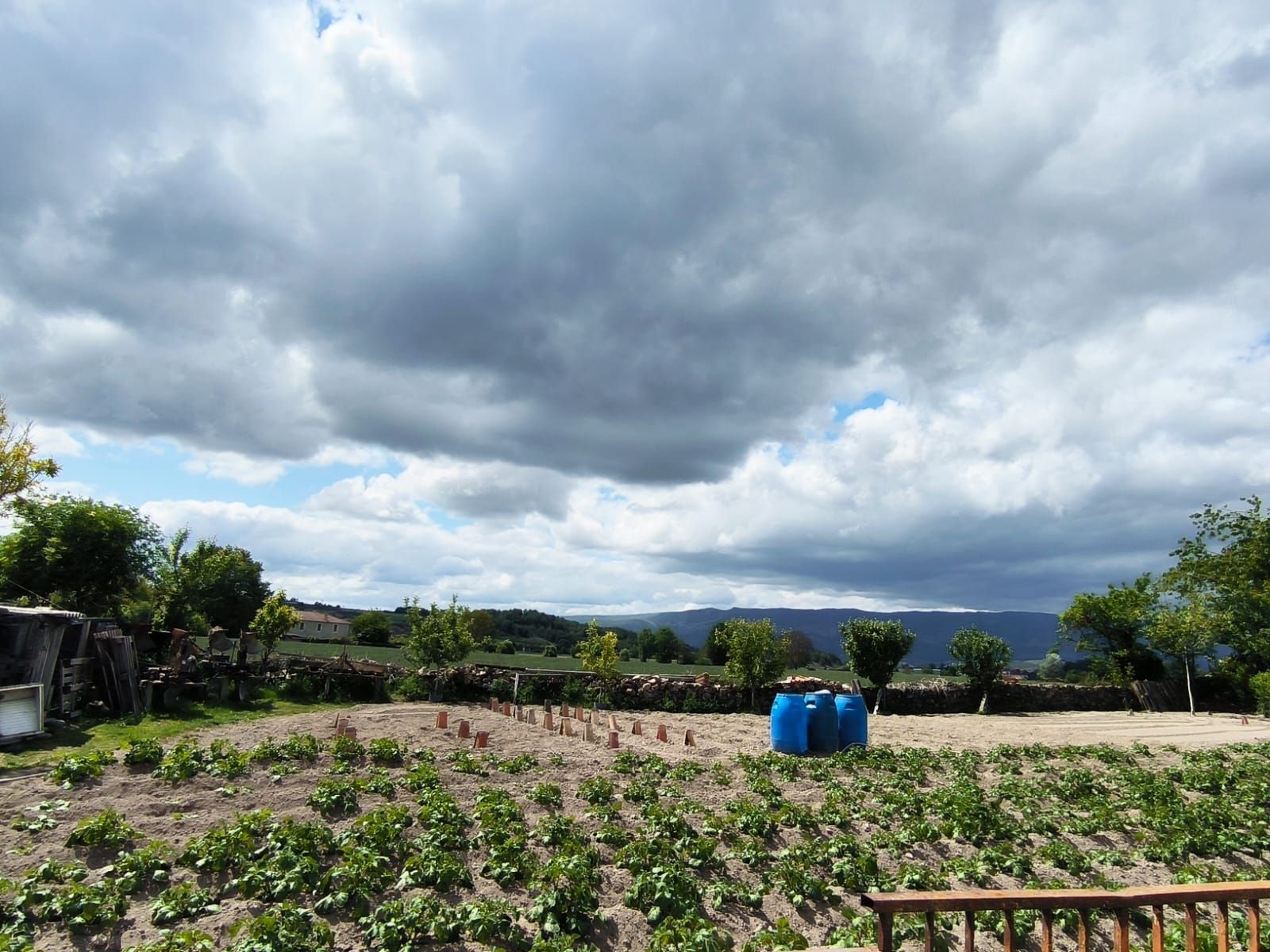 Jardí de Finca rústica en venda en Medina de Pomar amb Calefacció, Jardí privat i Moblat