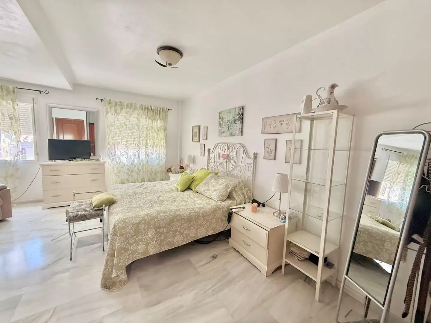 Terraced house with pool for sale in Torreblanca del Sol, imagen 15