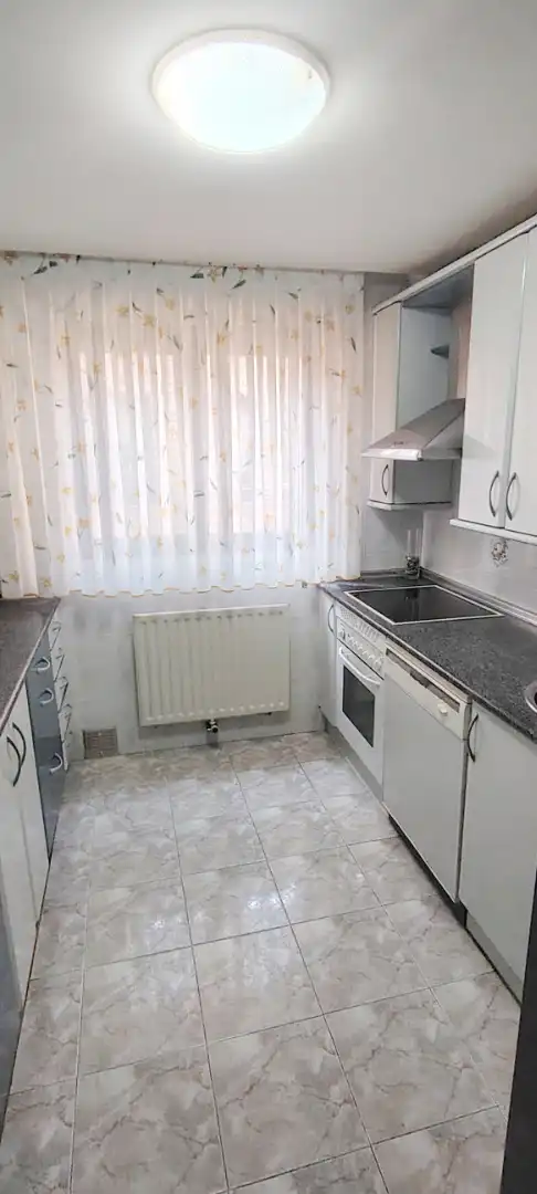 Kitchen of Flat for sale in Villares de la Reina  with Heating, Parquet flooring and Terrace