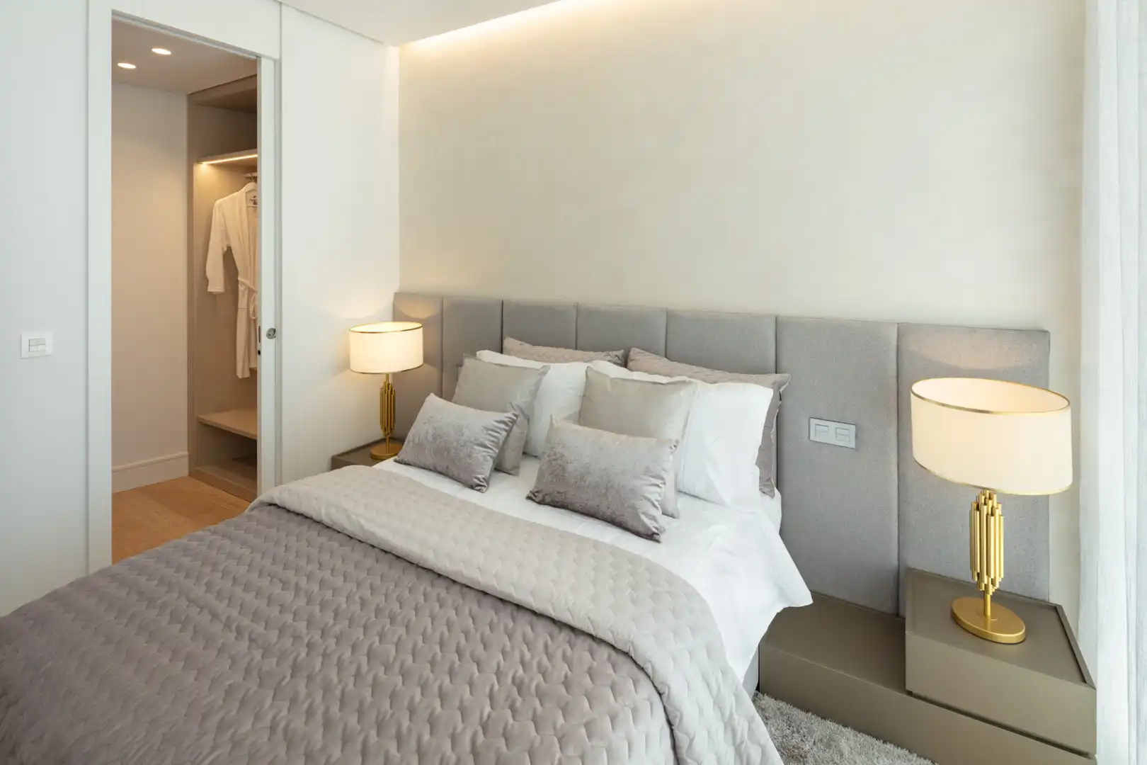 Dormitori de Casa o xalet de lloguer en Marbella amb Aire condicionat, Jardí privat i Terrassa