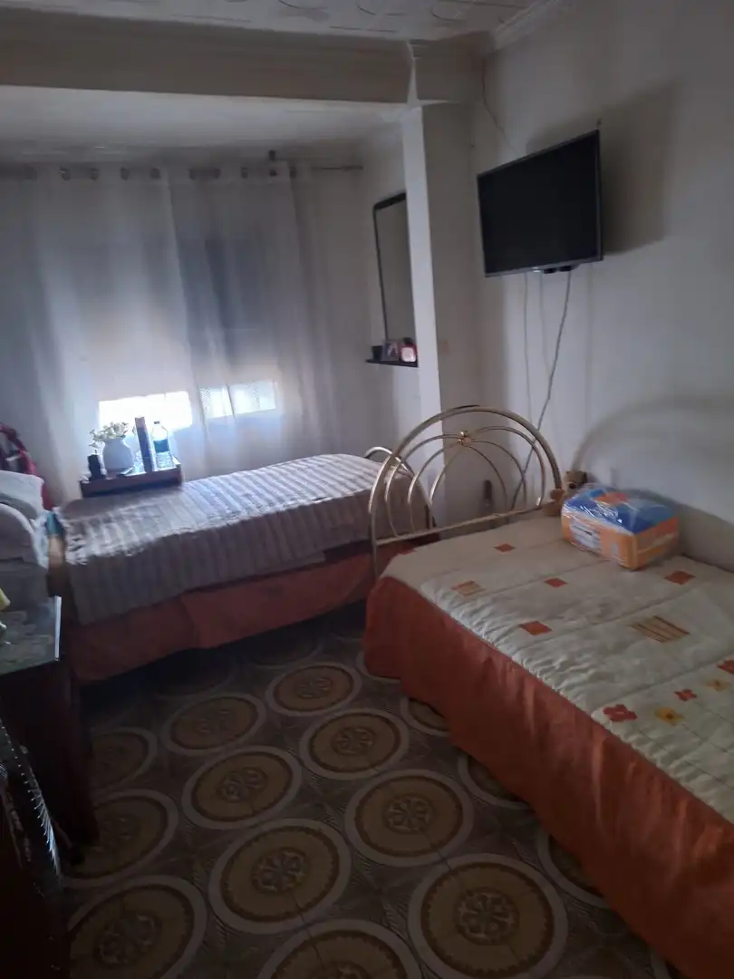Habitación de Casa adosada en venta en Valencia