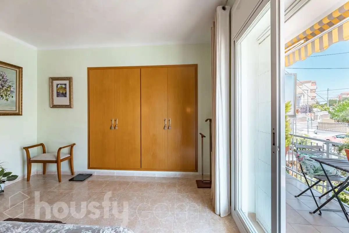 Detached homes for sale in Calle Santiago Rusiñol, Coma-ruga platja