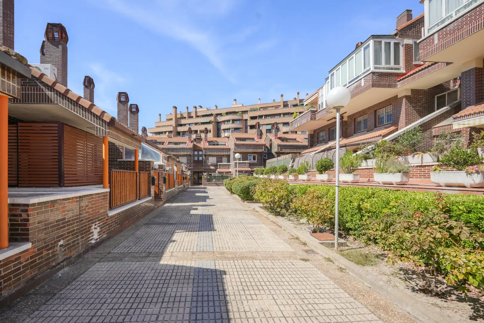 Adosado con piscina en venta en Calle Mariano de los Cobos 76, imagen 53