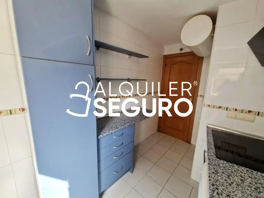 Kitchen of Flat for rent in Móstoles  with Heating and Storage room