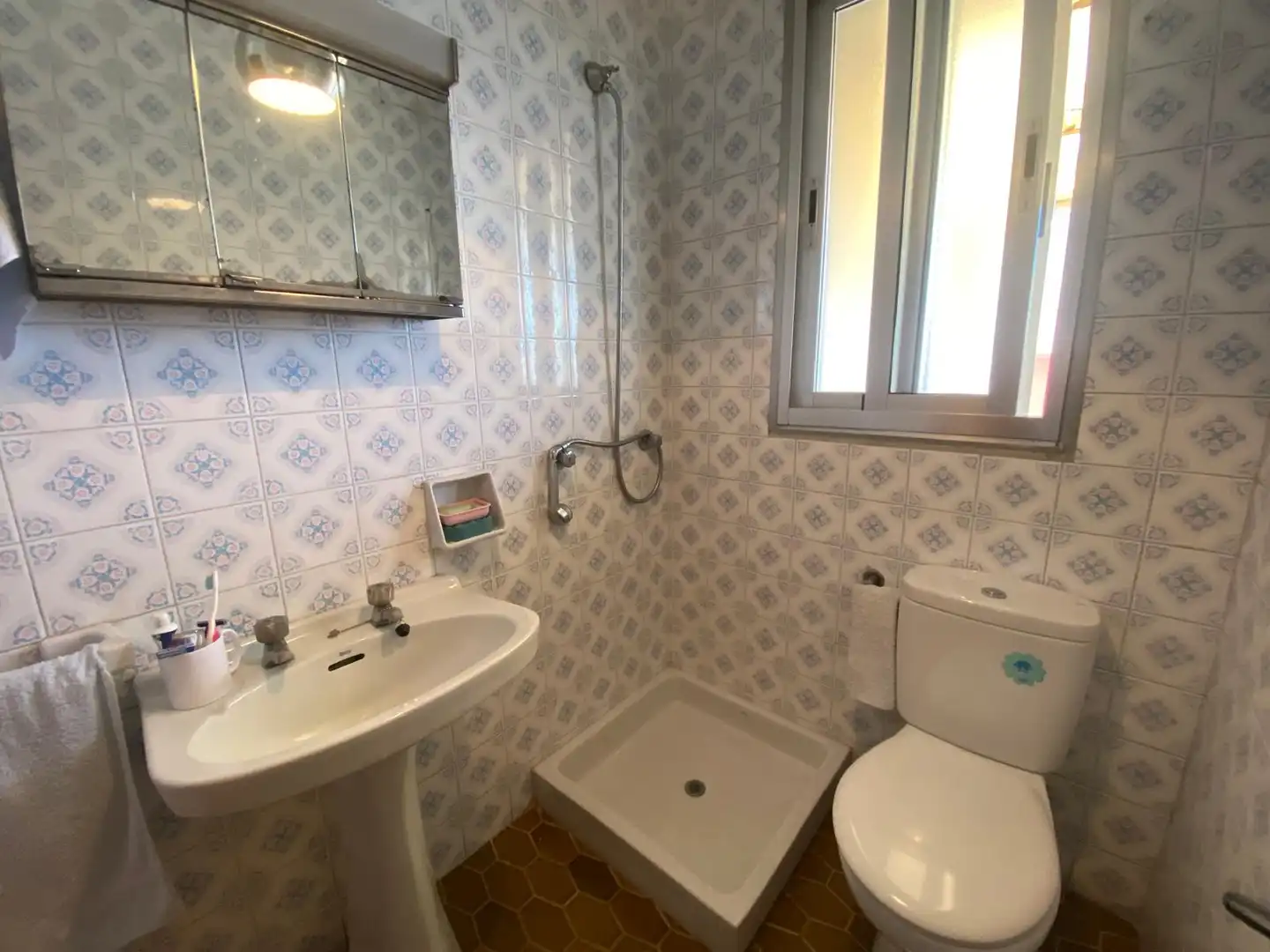 Baño de Piso en venta en O Carballiño   con Calefacción, Terraza y Amueblado