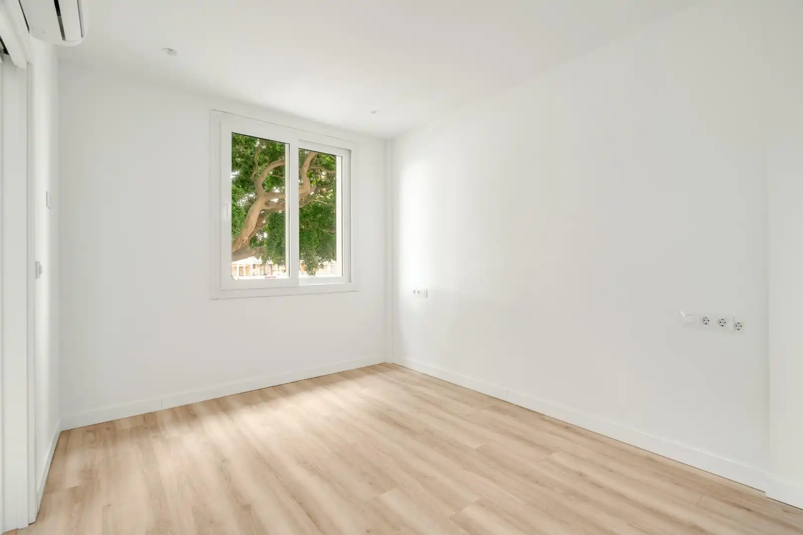 Flat with terrace for sale in Plaza Nogalera, imagen 14