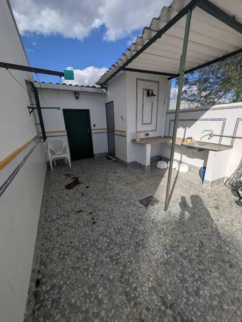 Jardín de Casa o chalet en venta en Lucena con Aire acondicionado, Jardín privado y Trastero