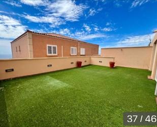 Terrassa de Casa adosada en venda en El Rosario amb Aire condicionat, Jardí privat i Parquet