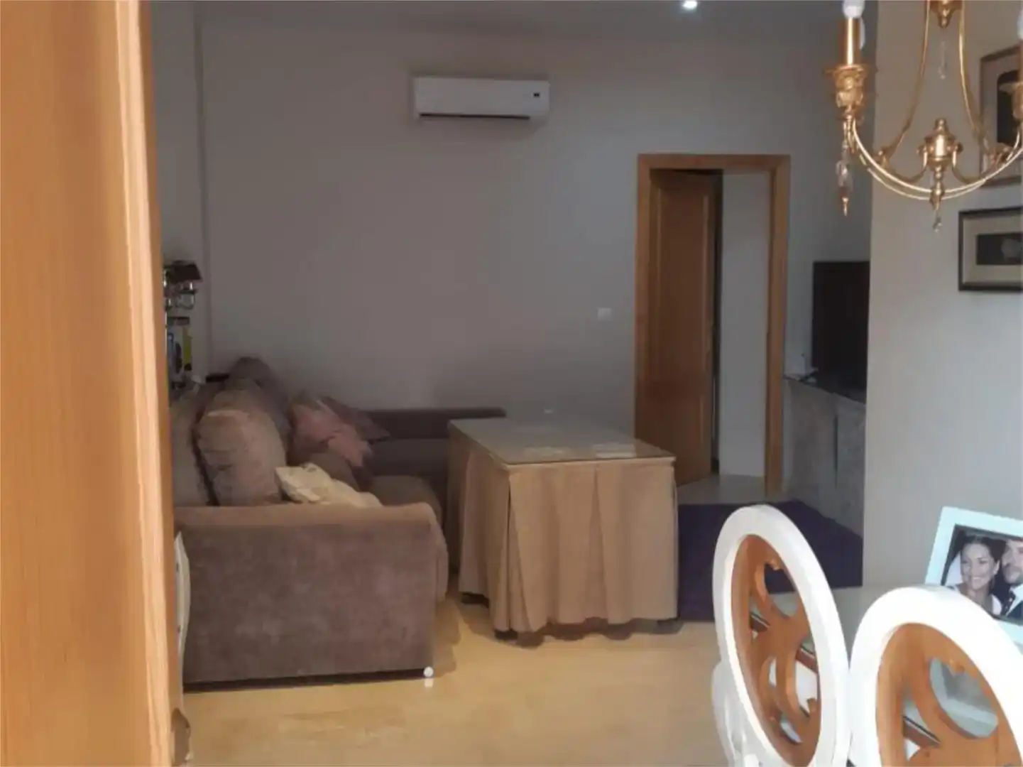 Sala d'estar de Dúplex en venda en Cantillana amb Aire condicionat, Traster i Moblat