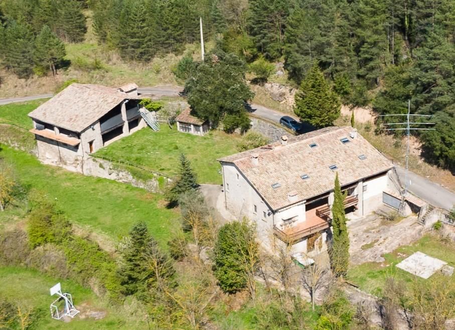 Vista exterior de Finca rústica en venda en La Quar amb Calefacció