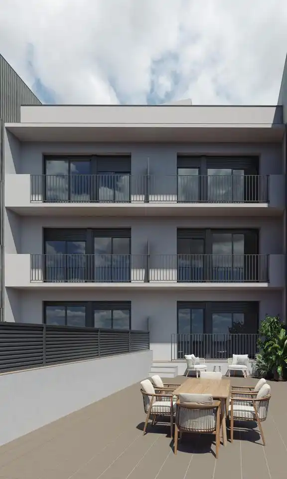 Vista exterior de Planta baja en venta en Montcada i Reixac con Aire acondicionado, Jardín privado y Parquet