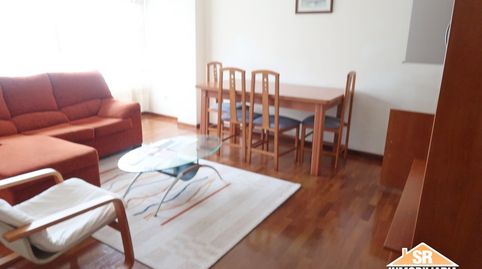 Foto 3 de Apartament de lloguer a Rúa Emilio González López, Los Rosales, A Coruña Capital