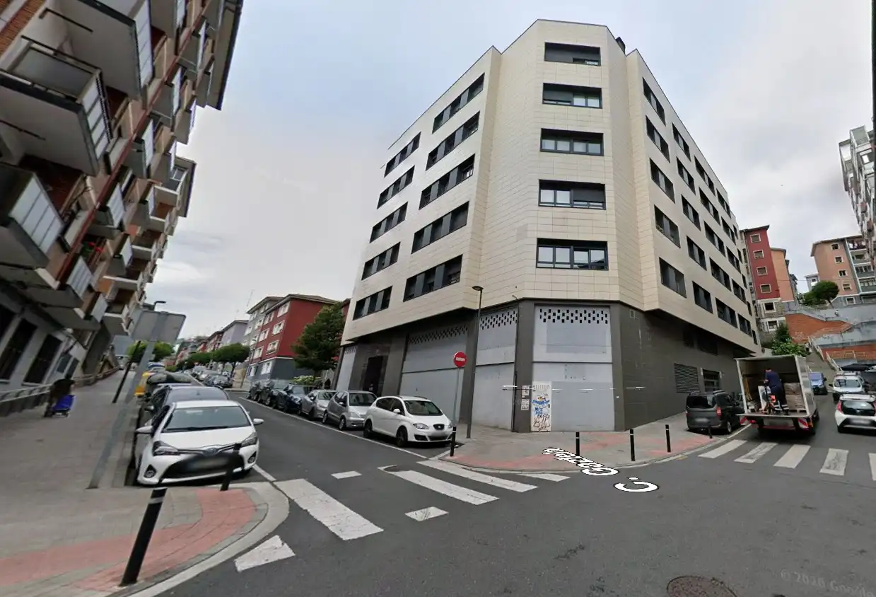 Pis amb ascensor en venda a Centro - Ariz - Uribarri, imagen 2