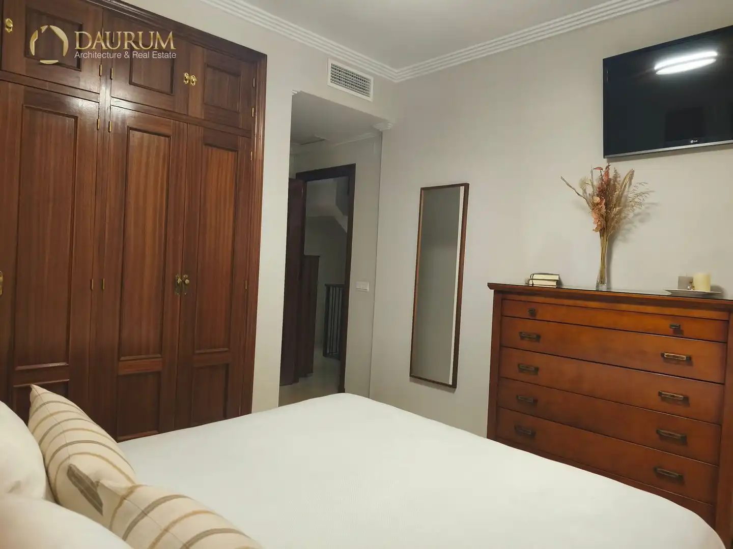 Bedroom of Detached homes for sale in Alcalá de Guadaira  with Air Conditioner, Heating and Terrace