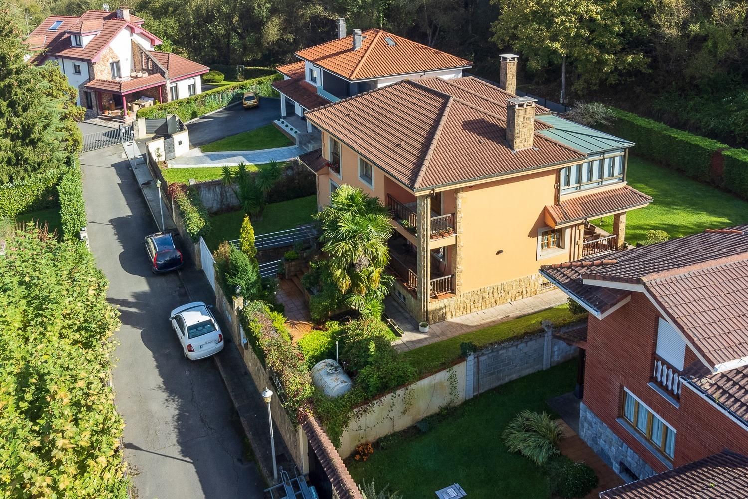 Exterior view of House or chalet for sale in Oviedo   with Heating, Private garden and Parquet flooring