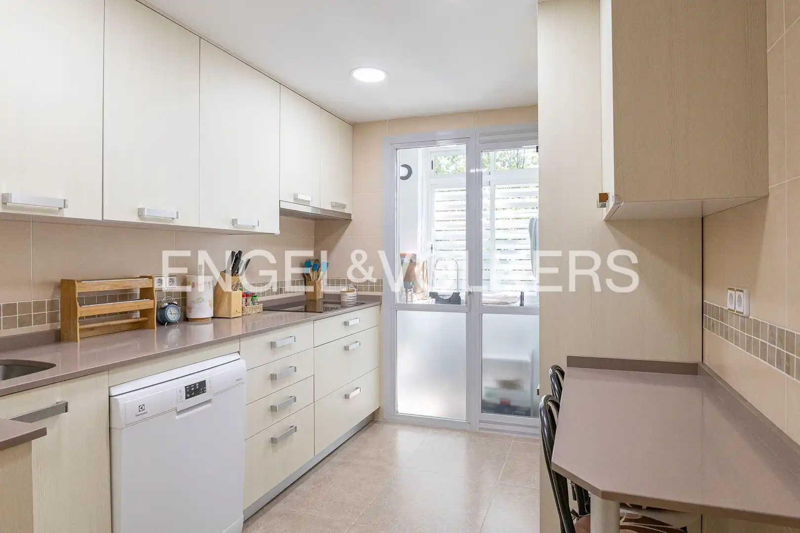 Kitchen of Attic for sale in Pozuelo de Alarcón  with Air Conditioner, Heating and Balcony