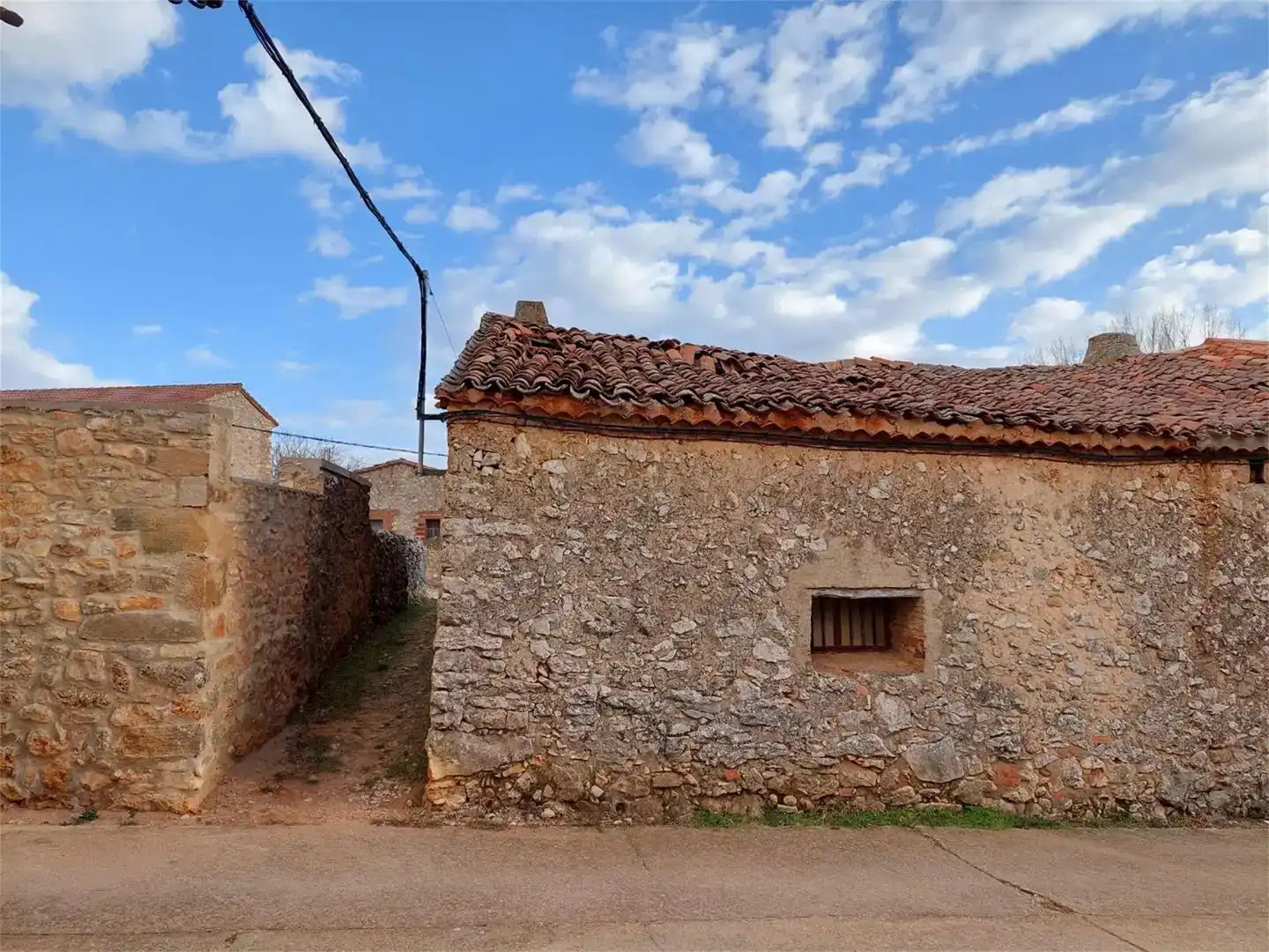 Vista exterior de Planta baja en venta en Golmayo