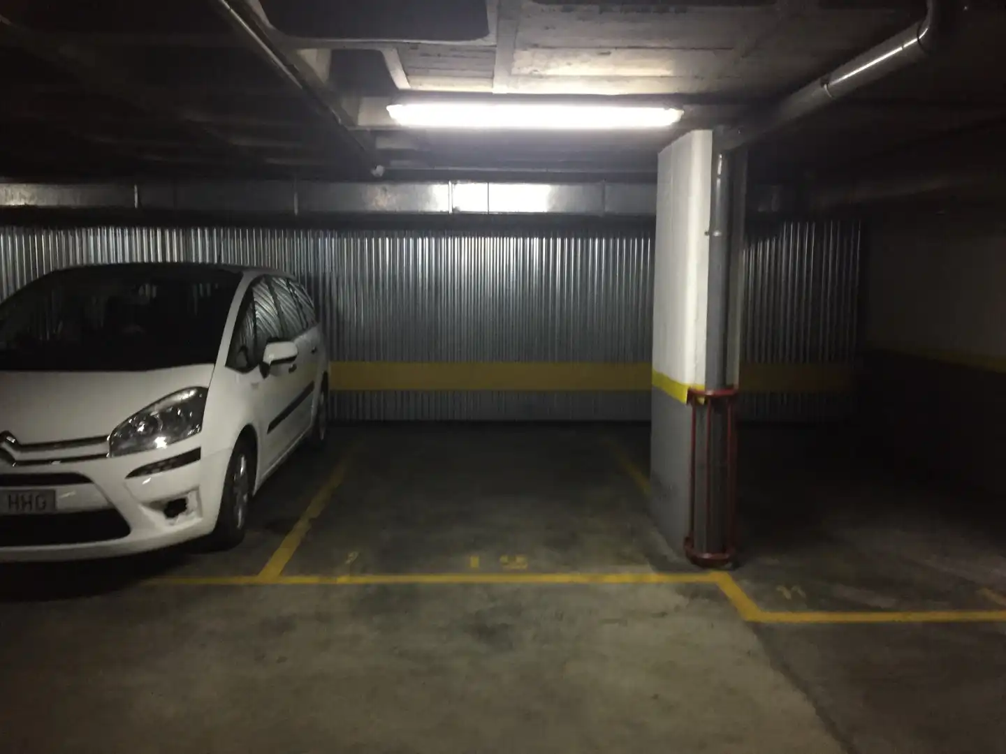 Parking of Garage for rent in Madrid  with Alarm