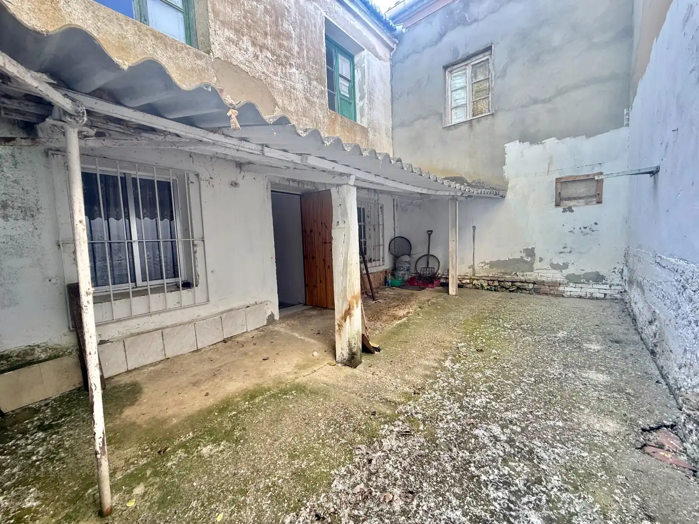 Vista exterior de Finca rústica en venta en Palencia con Calefacción, Trastero y Amueblado