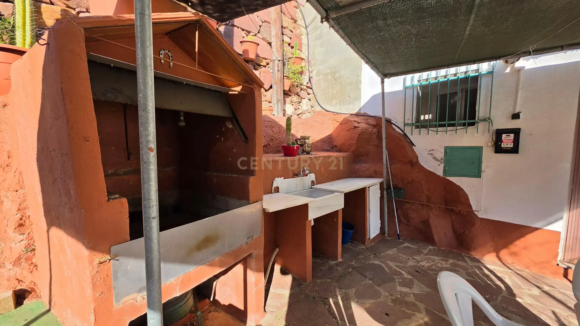 Jardí de Casa adosada en venda en Gátova amb Forn, Microones i Balcó