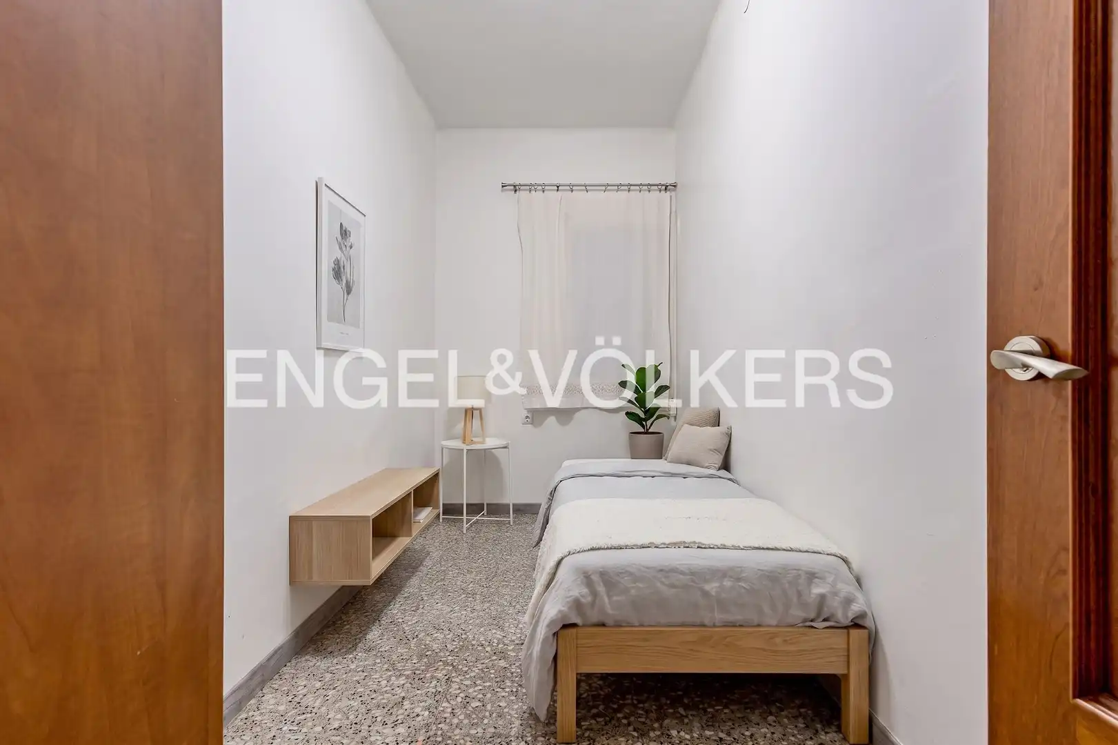Schlafzimmer von Wohnung zum Verkauf in Barcelona mit Klimaanlage, Heizung und Terrasse