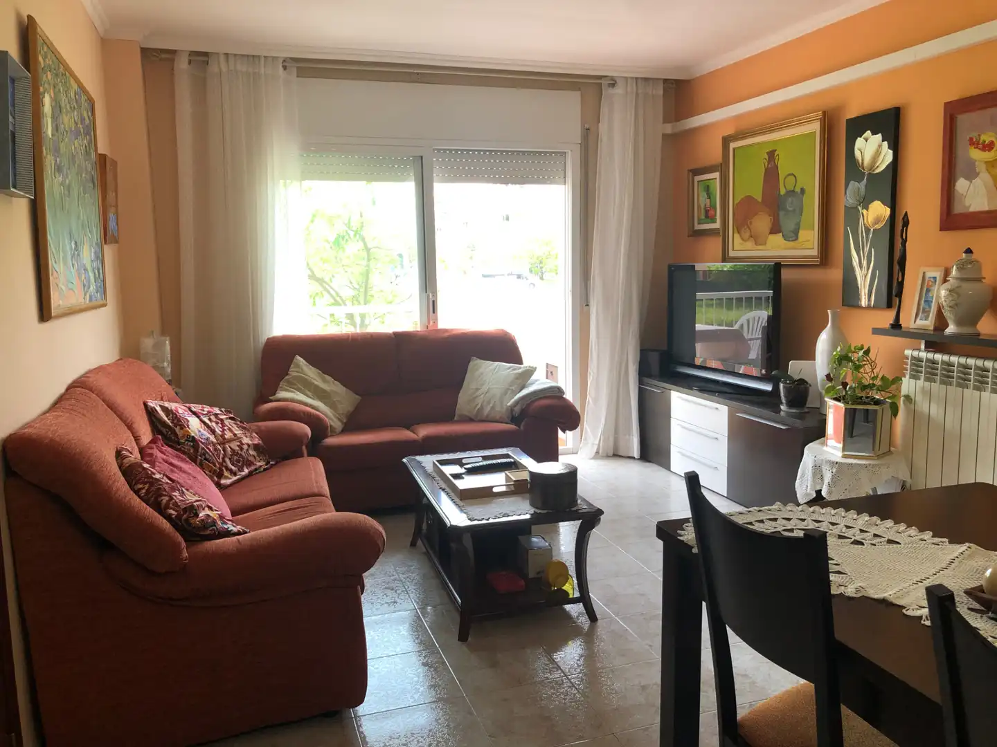 Sala d'estar de Pis en venda en Figueres amb Aire condicionat, Calefacció i Moblat