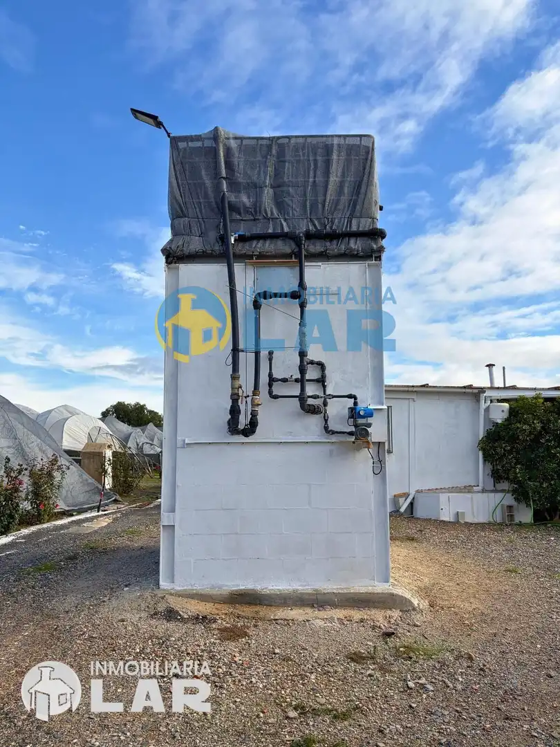 Vista exterior de Terreno en venta en San Juan del Puerto