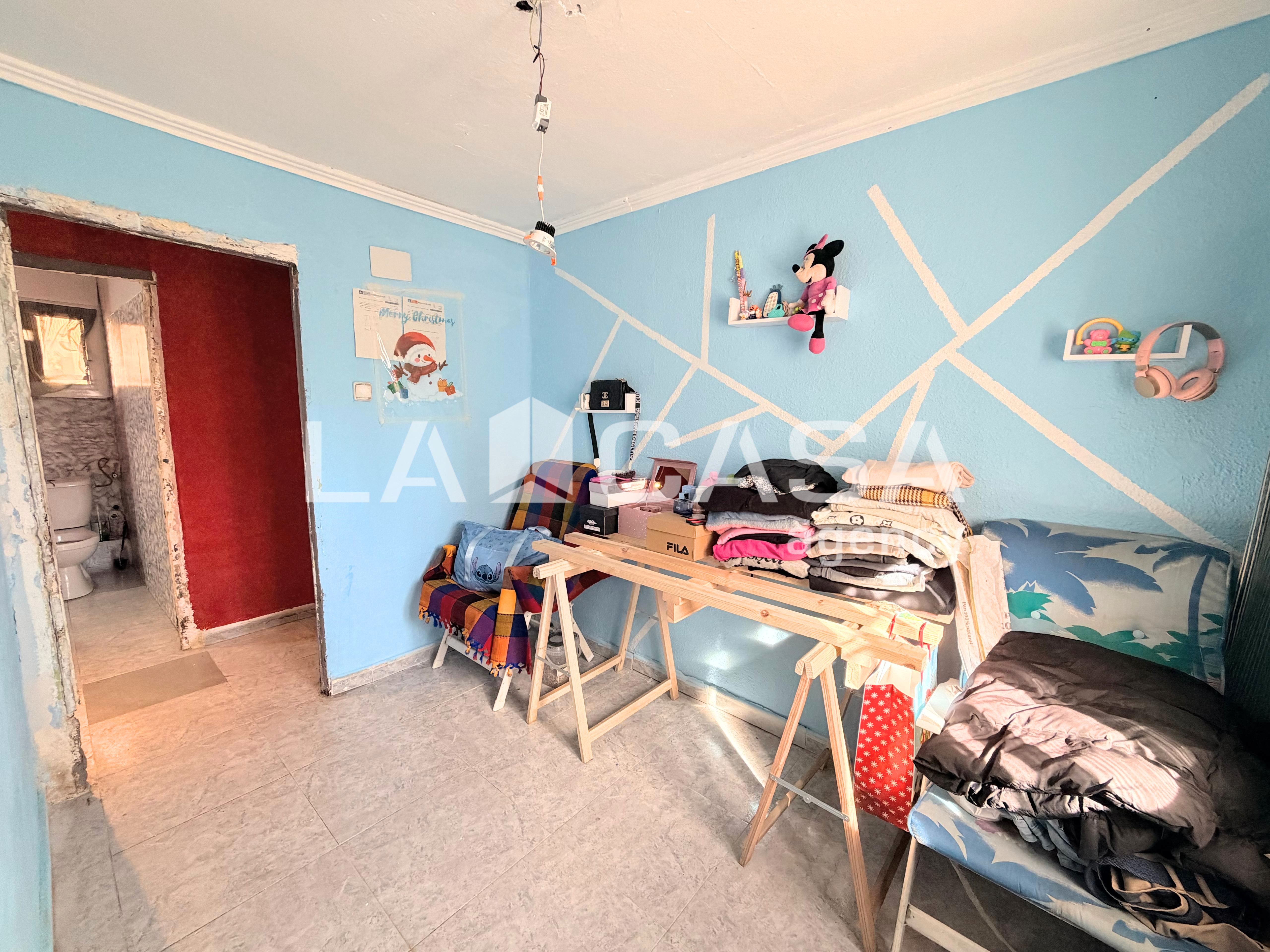 Bedroom of Flat for sale in Badalona