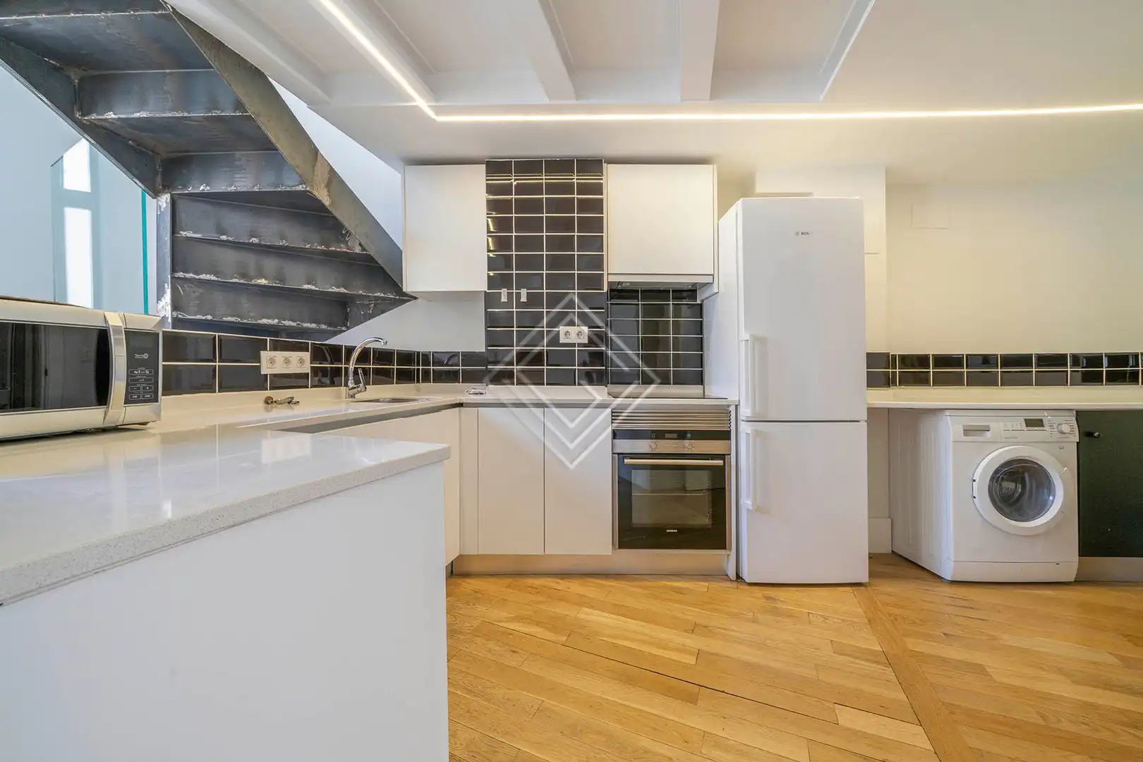 Cocina de Dúplex de alquiler en Madrid con Aire acondicionado y Calefacción