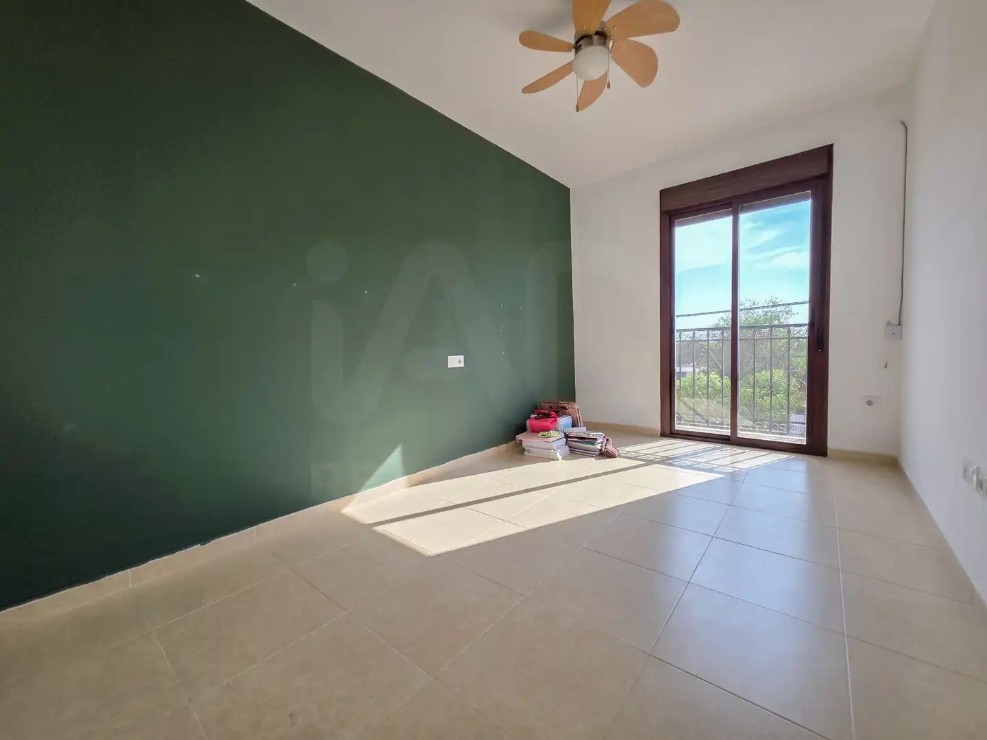 Terraza de Casa adosada en venta en Lucena con Aire acondicionado
