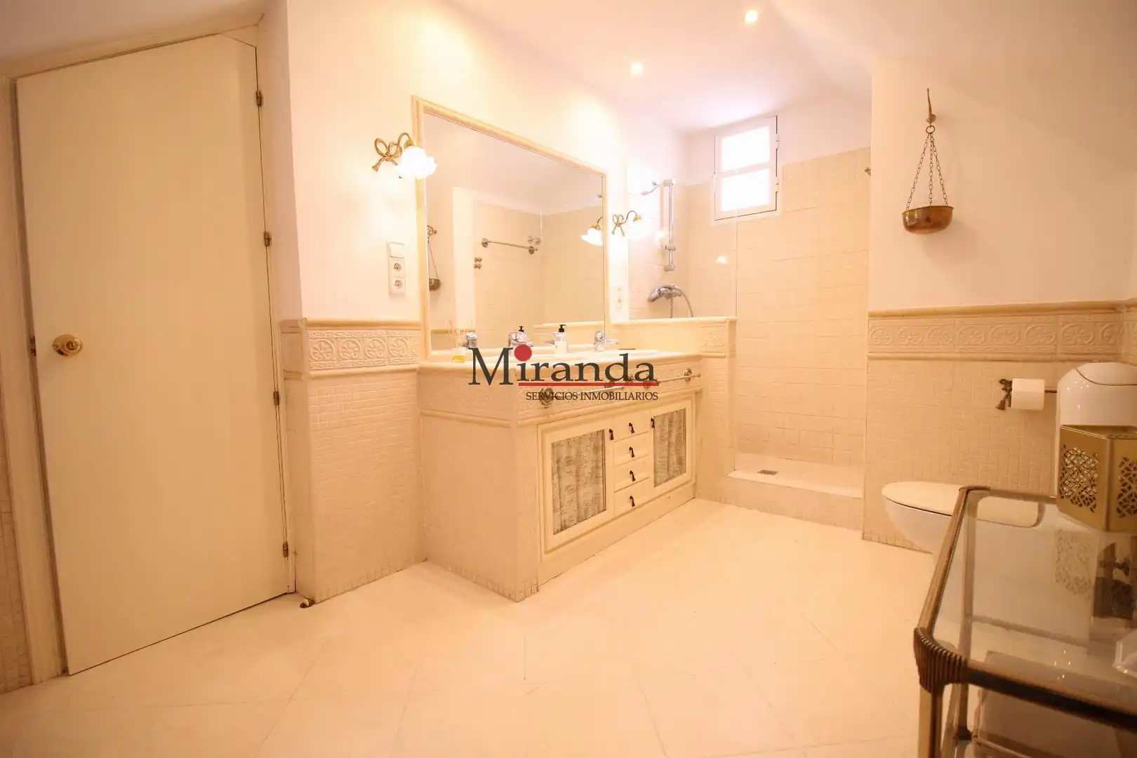 Baño de Casa o chalet de alquiler en Villaviciosa de Odón con Aire acondicionado, Calefacción y Terraza