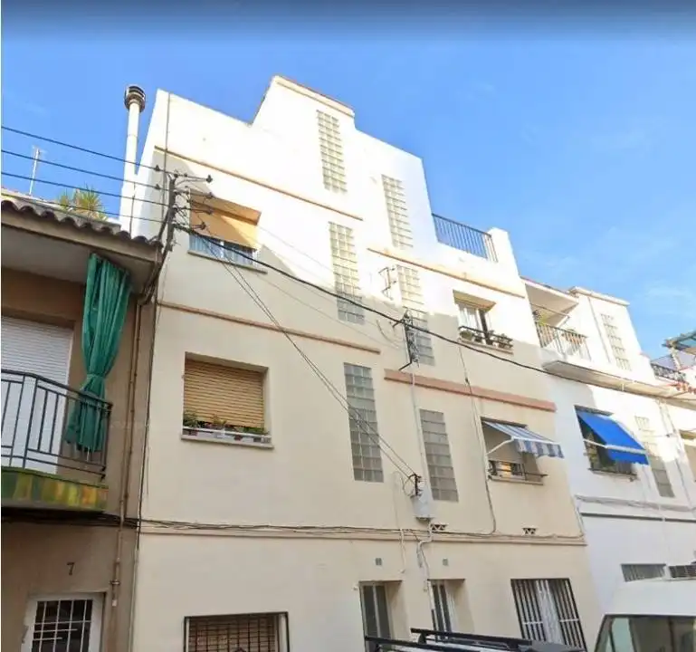 Vista exterior de Pis en venda en Premià de Mar amb Balcó