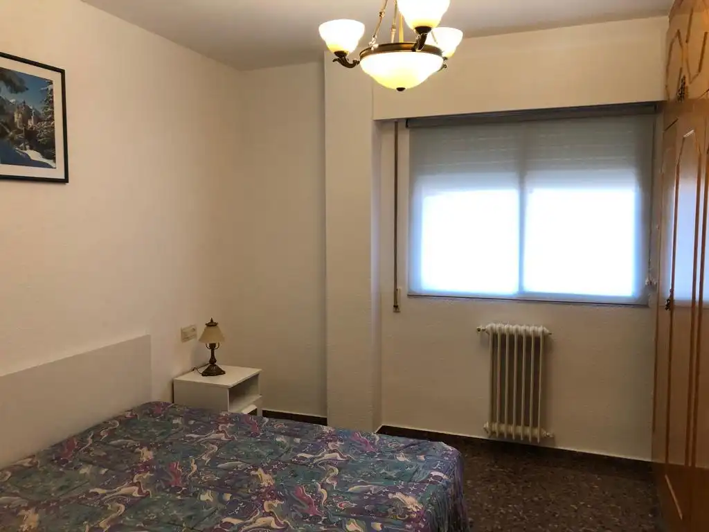 Schlafzimmer von Wohnung zur Miete in Albacete mit Heizung, Möbliert und Balkon