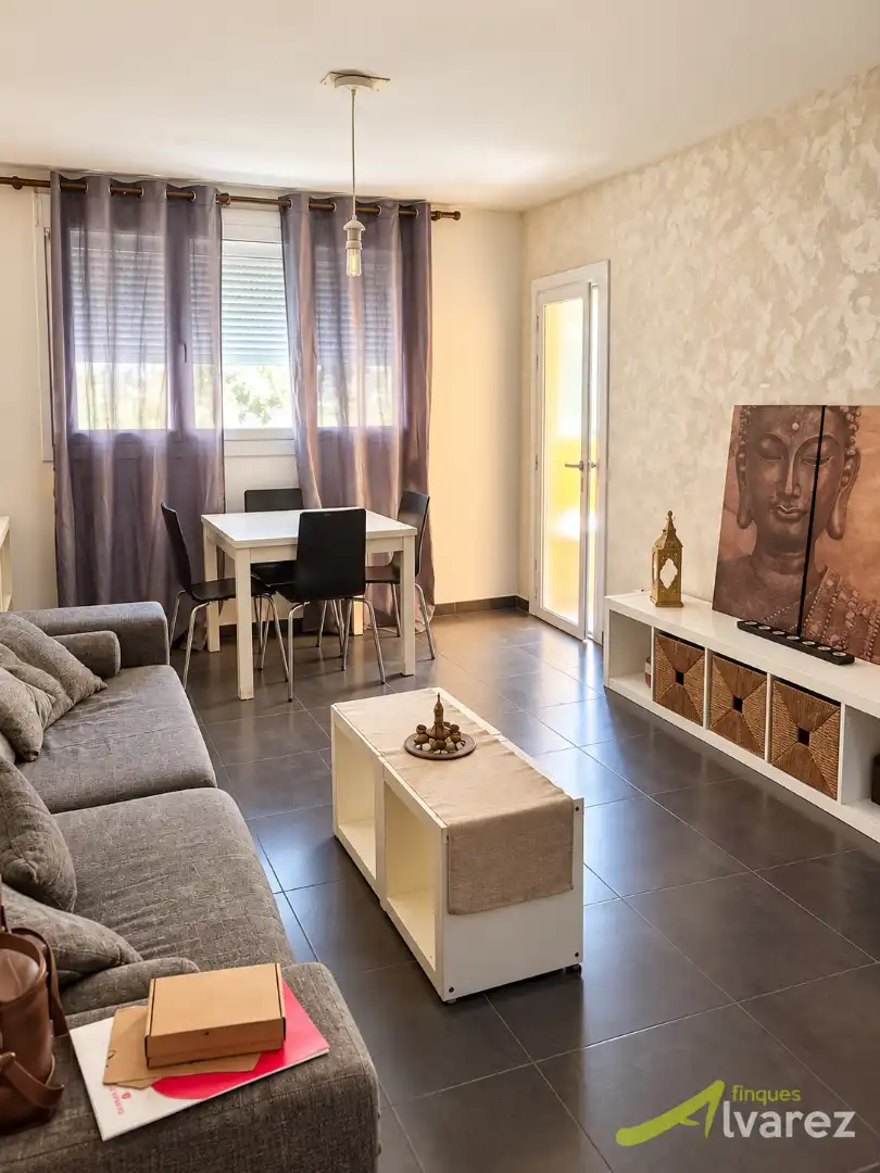 Piso con terraza en venta en Avinguda del Cantábric, imagen 3