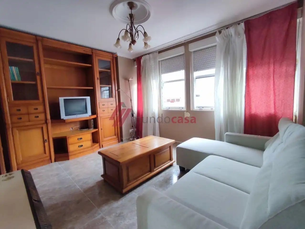 Sala d'estar de Pis de lloguer en Ferrol amb Calefacció i Moblat